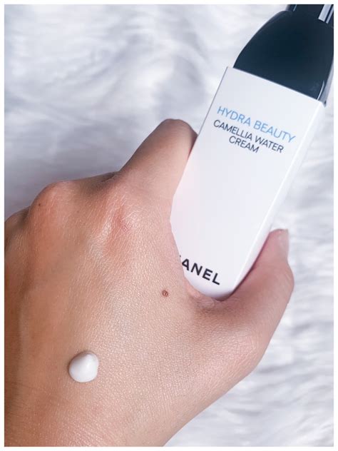 chanel hydra beauty camellia water cream how to use|chanel camellia water cream review.